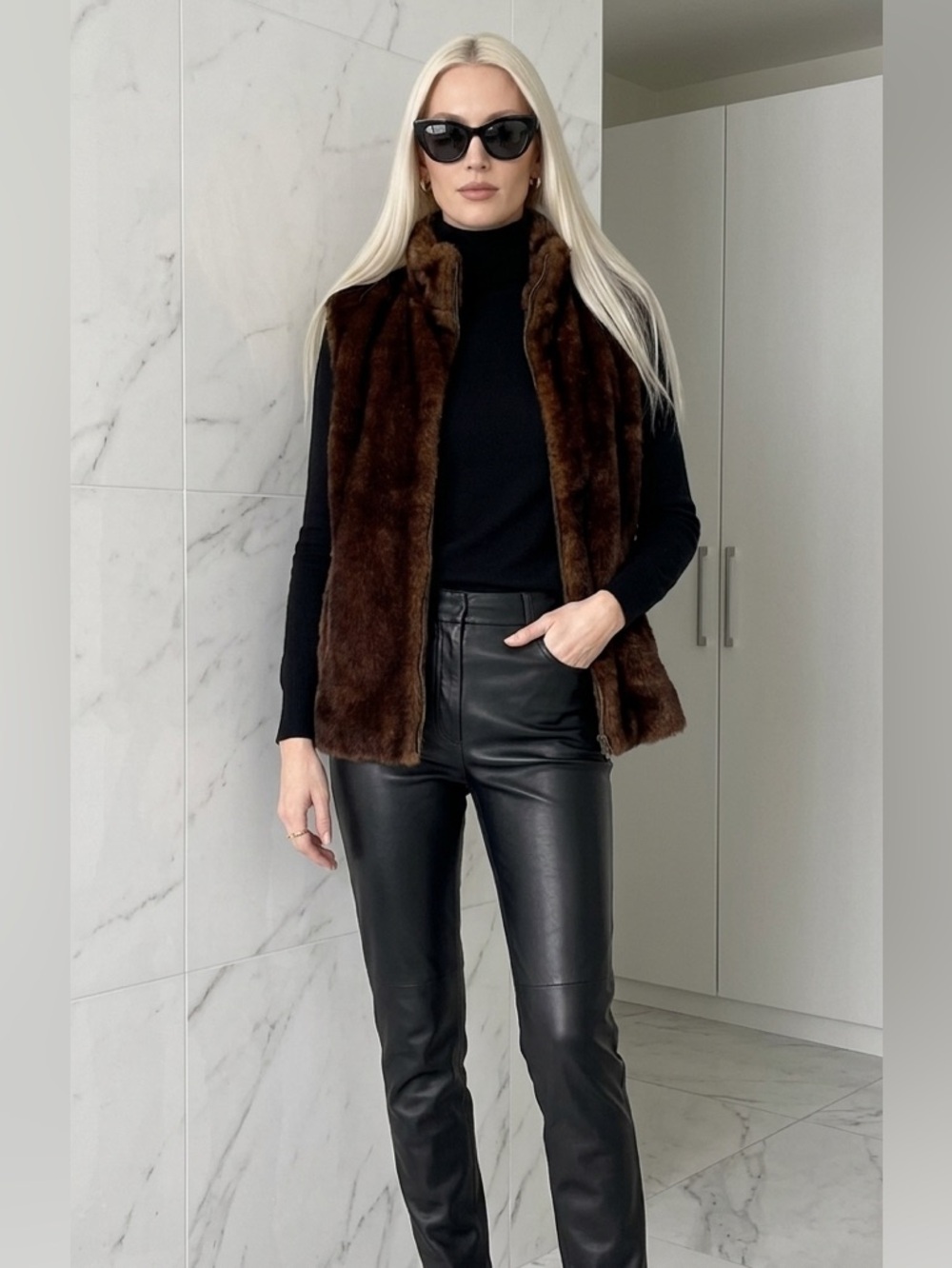 Wellington of Bilmore, Brown Faux Fur Mock neck fully lined Vest Size 7/8